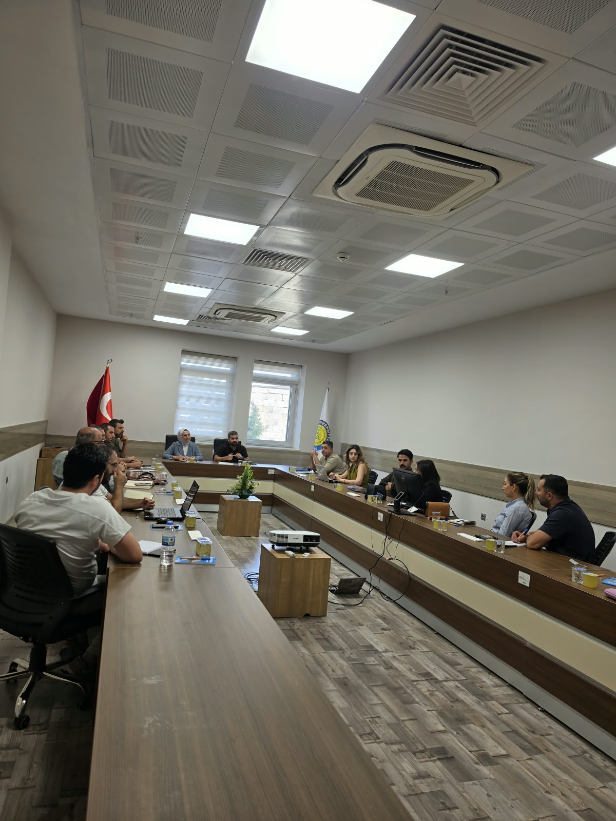 2026-2027 Akademik Yılı Oryantasyon Programı Hazırlıkları Kapsamında İç ve Dış Paydaş Toplantısı Gerçekleştirildi